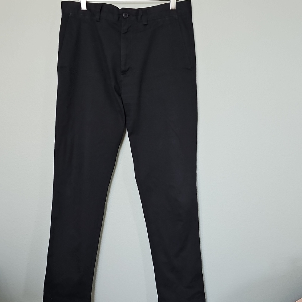 Kenneth Cole Reaction Men's Black Chinos 34W X 32L